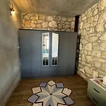Koesedere Stone