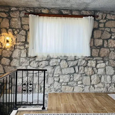 Villa Koesedere Stone