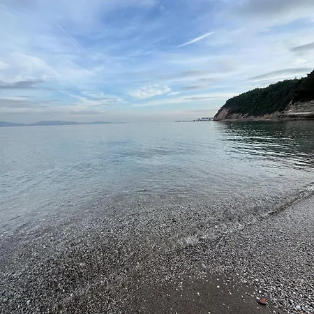 Villa Koesedere Stone