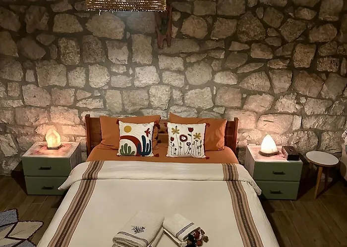 Koesedere Stone Villa