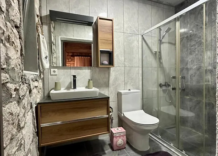 Koesedere Stone * Karaburun (Izmir)