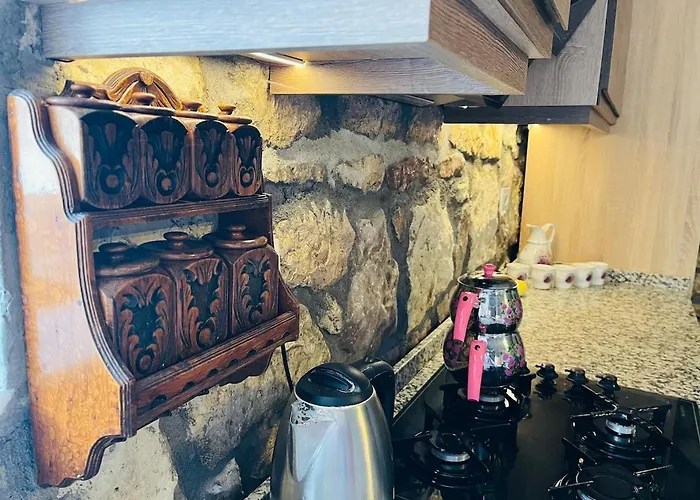 Villa Koesedere Stone *