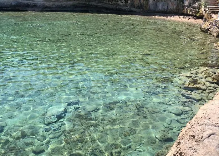 Koesedere Stone * Karaburun (Izmir)